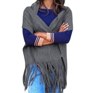LUCKY Brand Fringed Fleece Scarf NWT